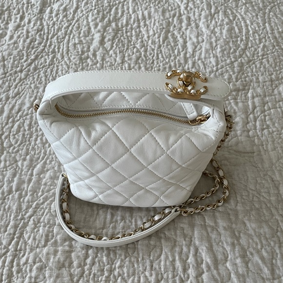 Chanel Lambskin Perfect Meeting Small Hobo Bag